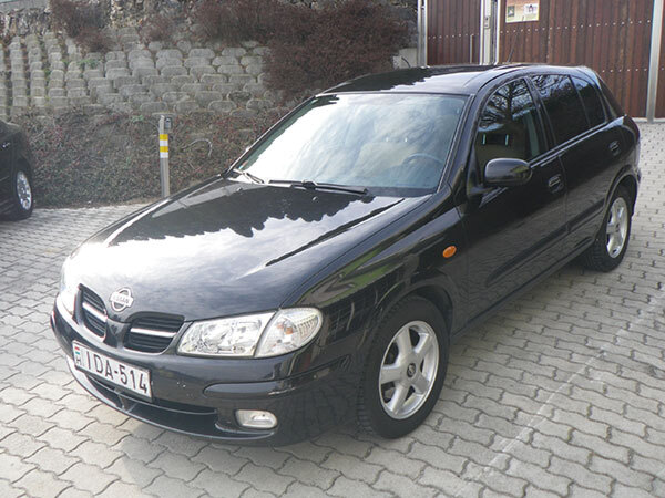 Nissan Almera